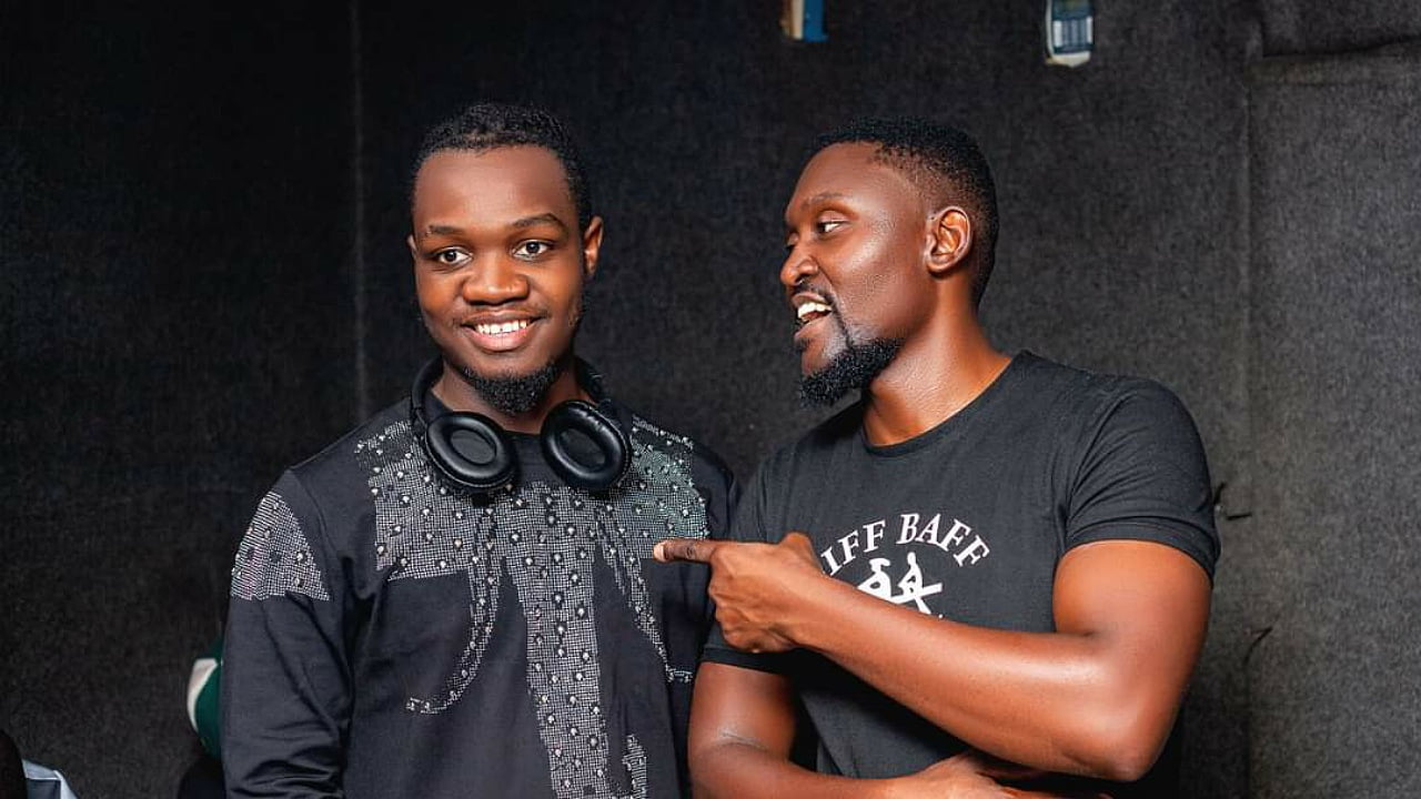 B Flow-Njelela (Feat. Triple M)